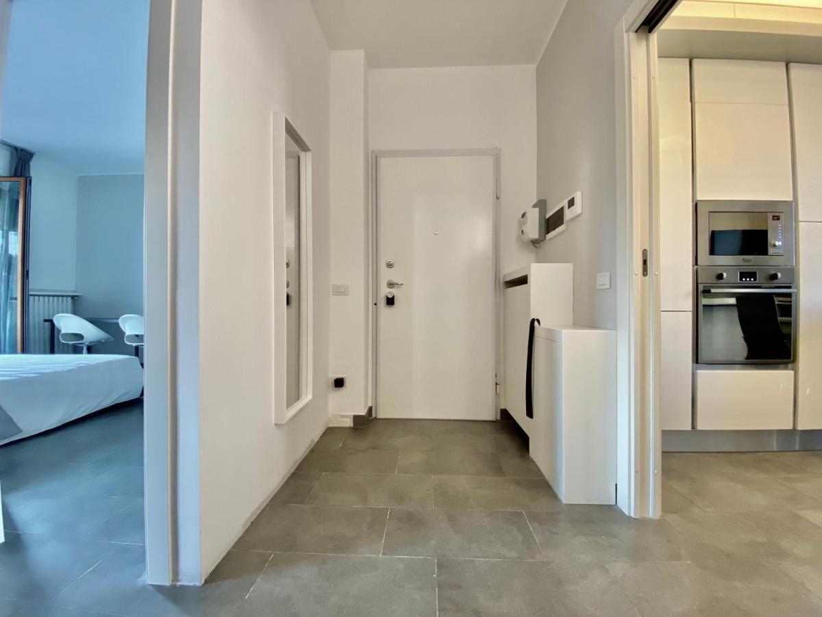 Future Apartments Bisceglie Milan Exterior photo